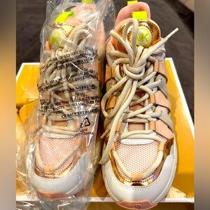Brand New Michael Kors Sneakers U.S. 7.5